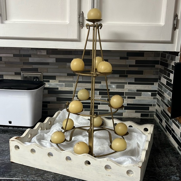 Vintage tree with round candles - Picture 2 of 3